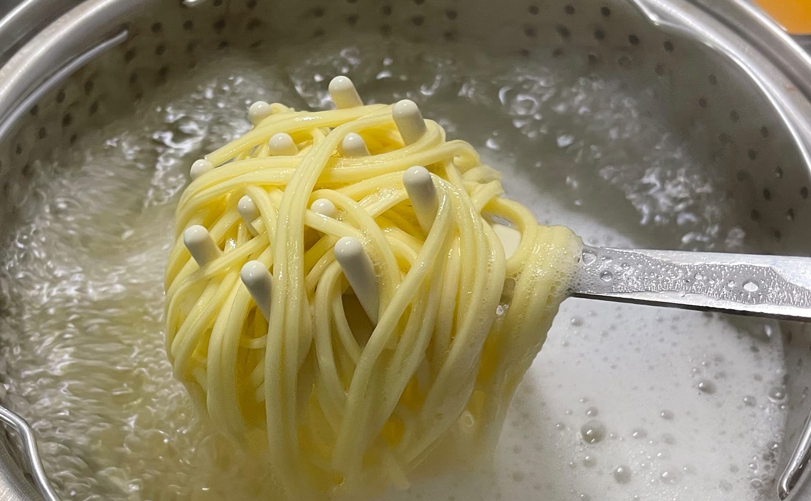 写真：能代うどんパスタ　ノシロチーネ03