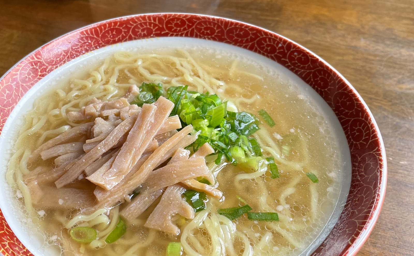 写真：自家製メンマとラーメン