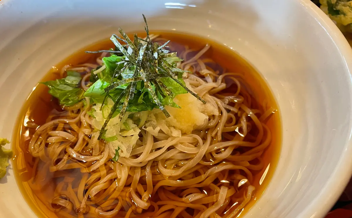 写真：しいたけ麺のぶっかけ