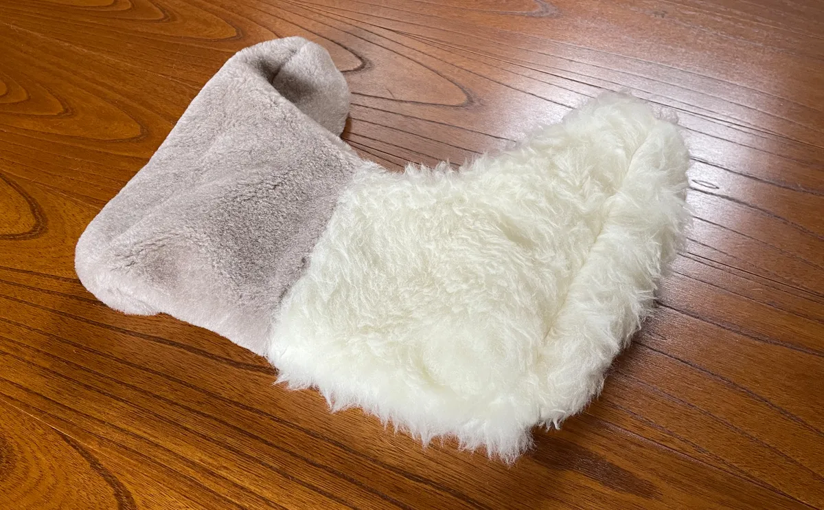 写真：長羊毛ルームシューズの内側