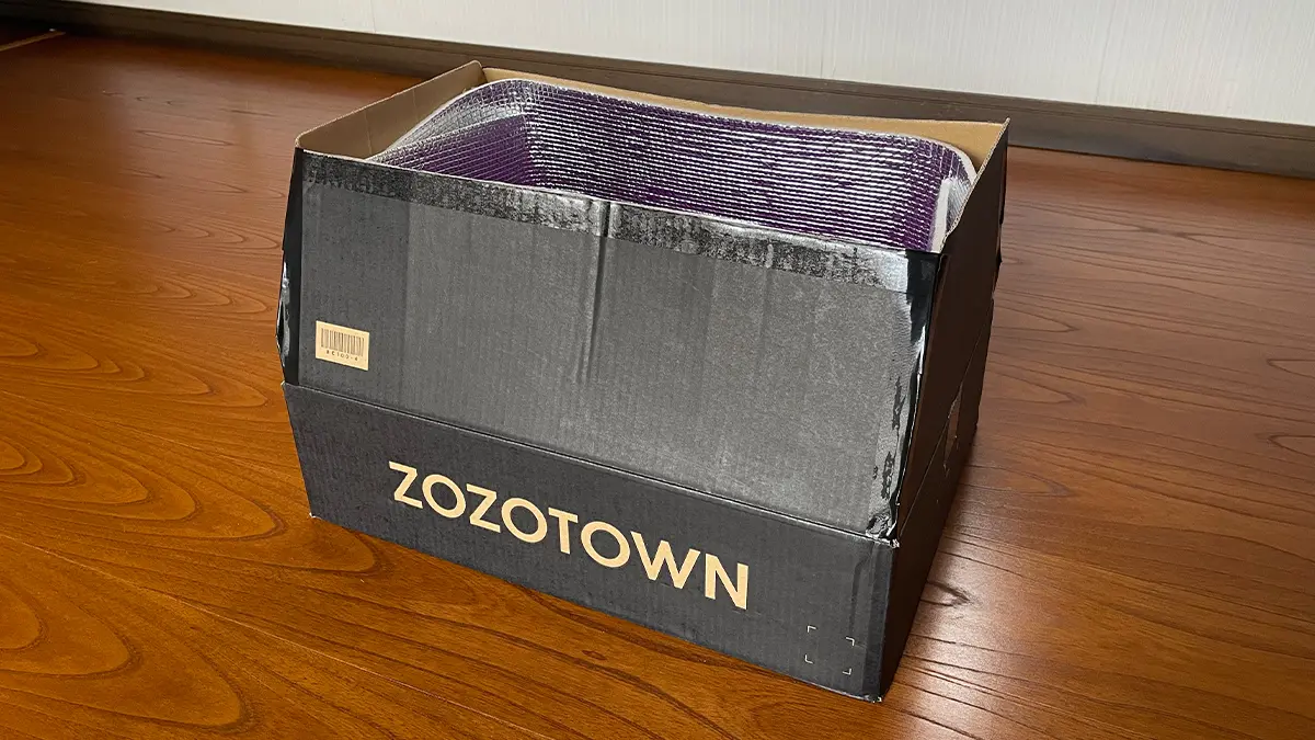 写真：段ボールで作られたこたつ